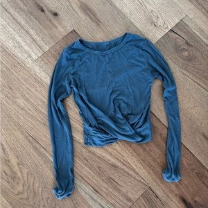 Alo yoga long sleeve